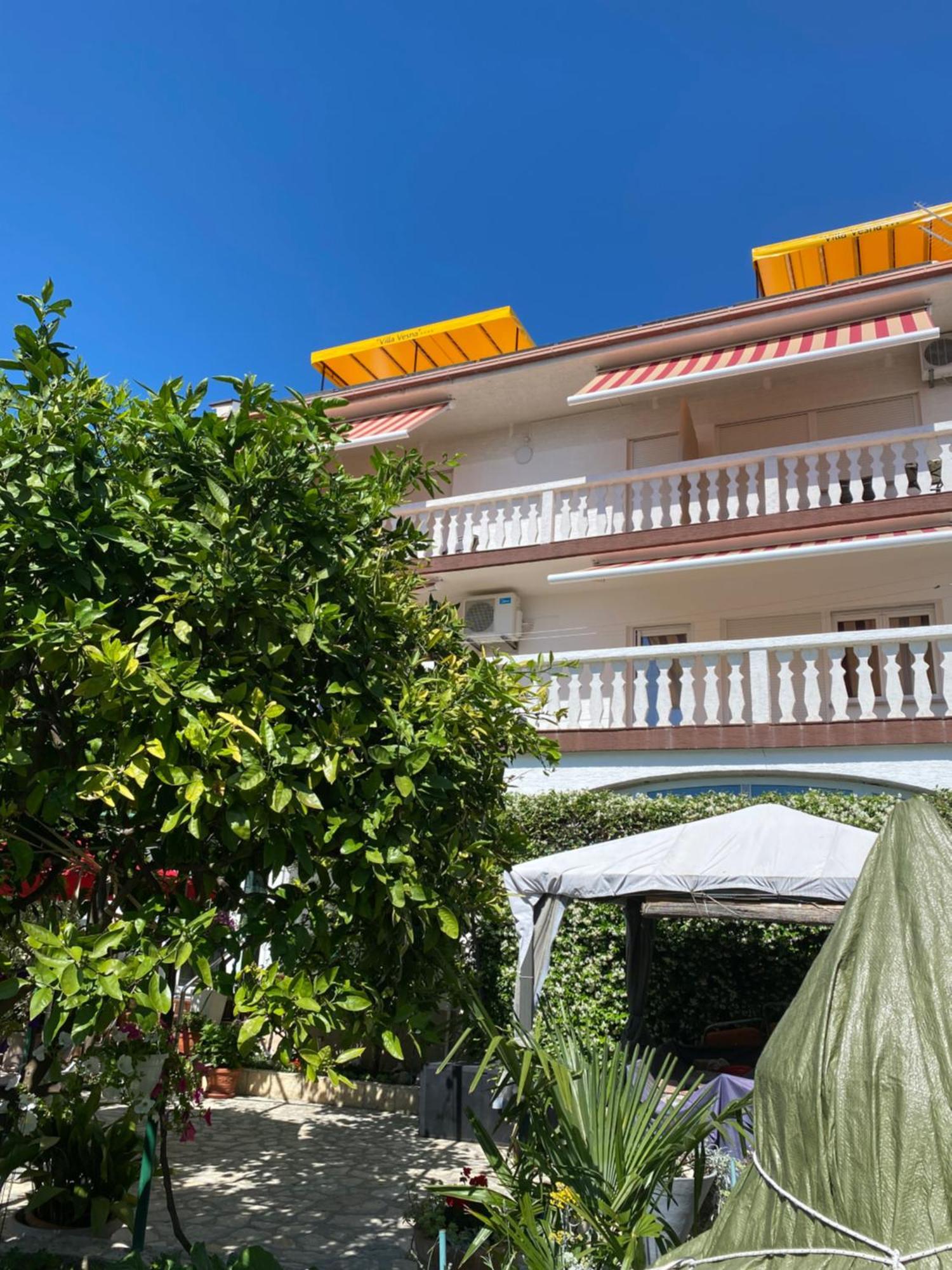 Family Apartments Vesna- 100 M Beach -Center Crikvenica Exterior foto