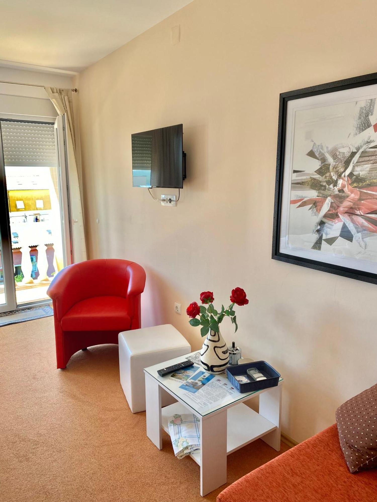 Family Apartments Vesna- 100 M Beach -Center Crikvenica Exterior foto