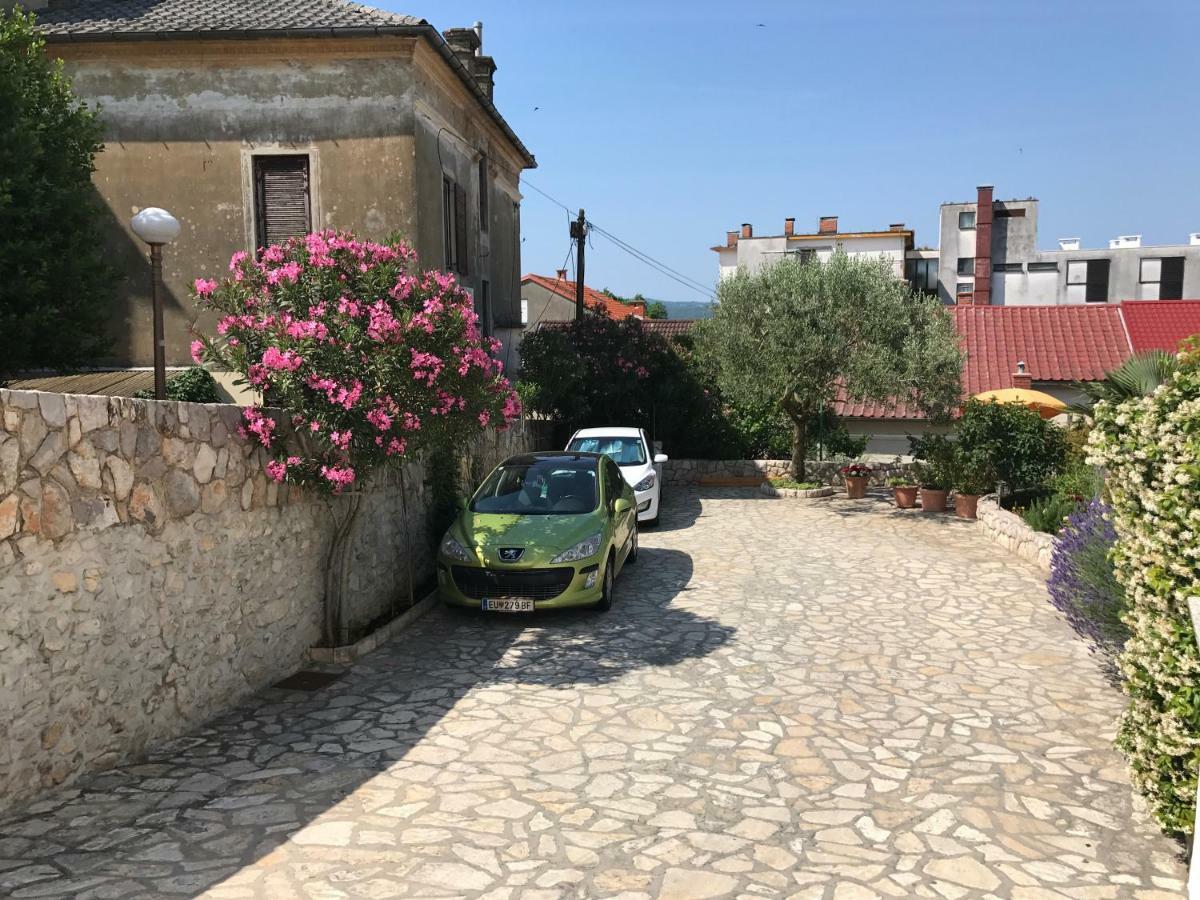 Family Apartments Vesna- 100 M Beach -Center Crikvenica Exterior foto
